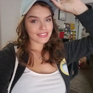 Meet your Posher, Katlyn